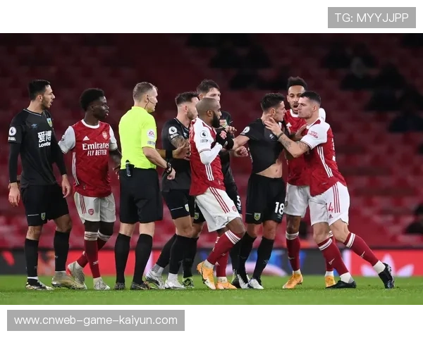 英超阿森纳后防组织紧密,稳守成就胜利——从防线之美看团队协同的力量