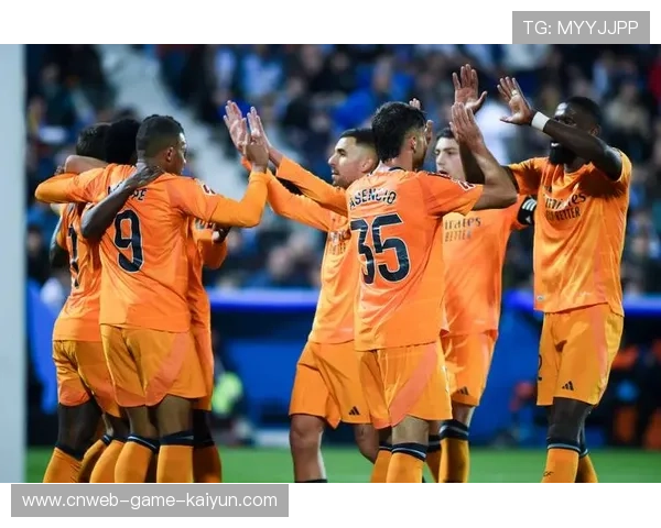 西甲皇马中场长传撕开局面，客场取三分